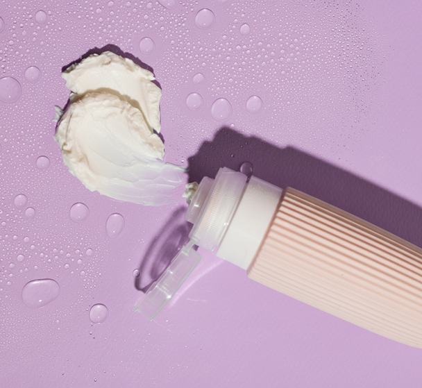 Gentle foam in hands